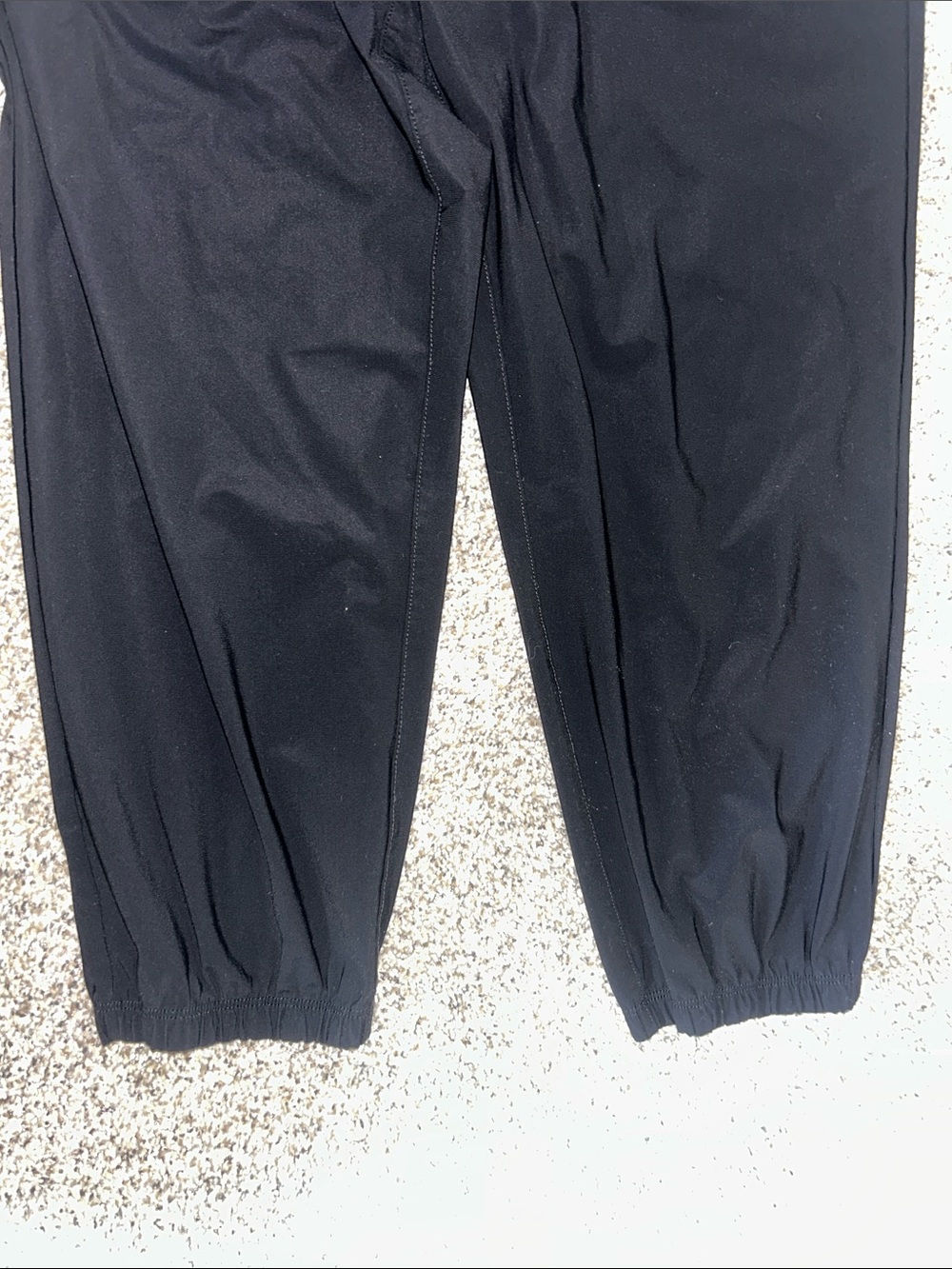 Vuori Black Casual Elastic-Waist Joggers - Picture 4 of 5
